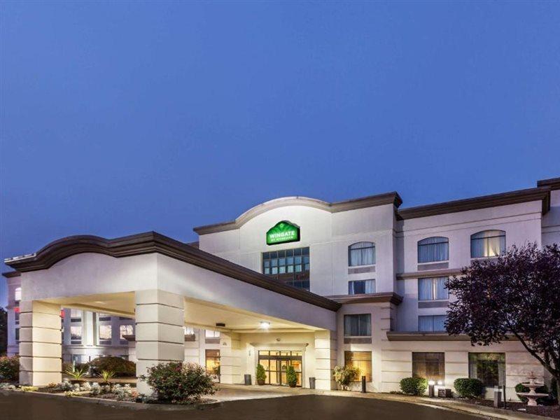 Spark By Hilton Winchester Exterior photo