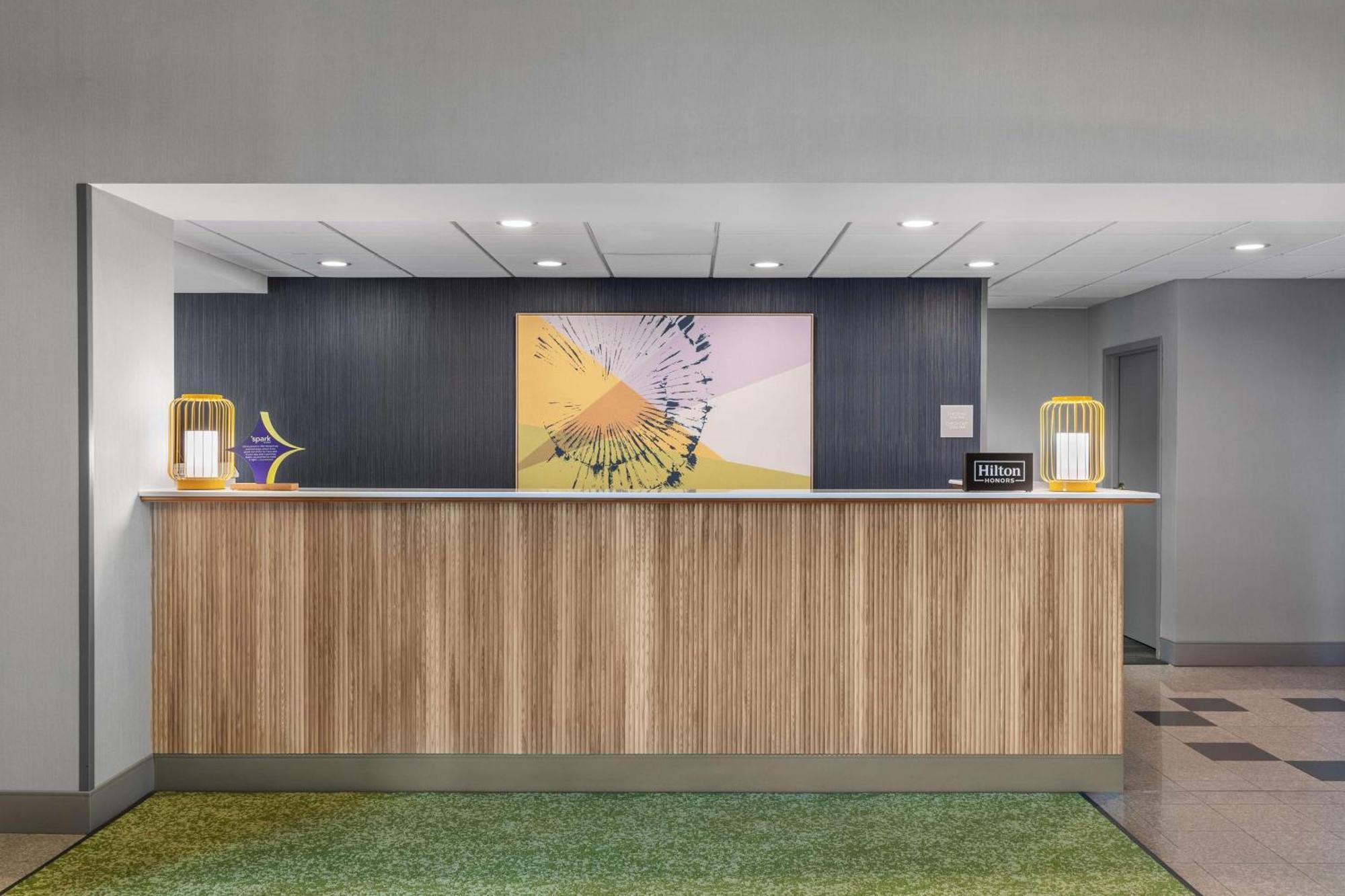 Spark By Hilton Winchester Exterior photo